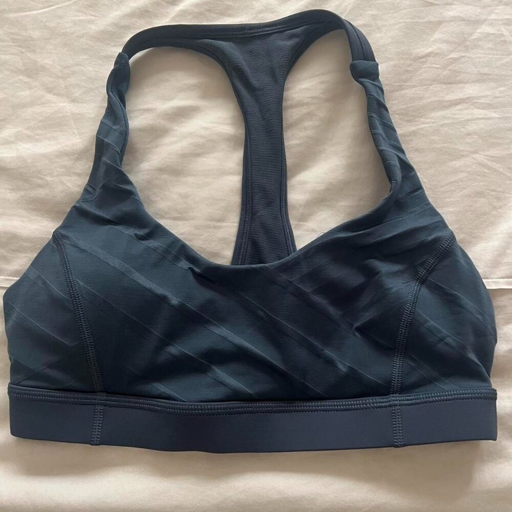 Lululemon spots bra size 6